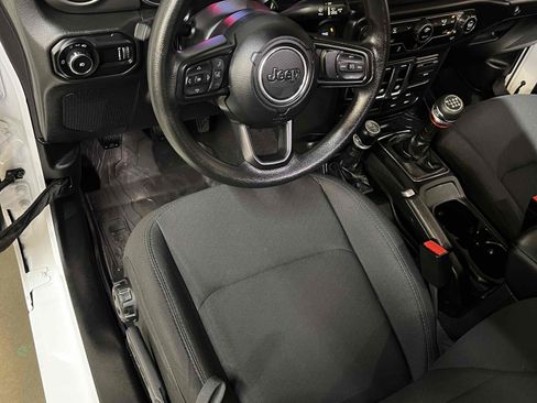 Used 2023 Jeep Wrangler Sport AWD/4WD image 25