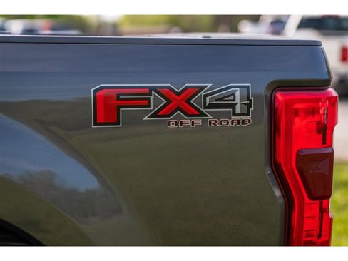 Used 2019 Ford F350 Lariat w/ Lariat Ultimate Package image 12