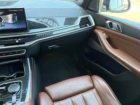 Used 2024 BMW X7 xDrive40i w/ M Sport Package AWD/4WD image 26