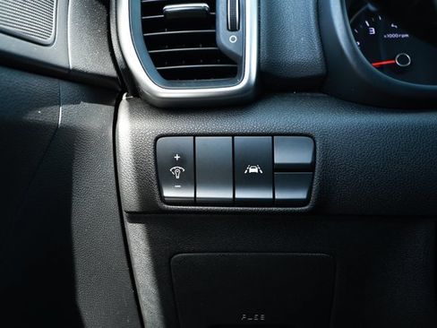Used 2020 Kia Sportage LX FWD image 15