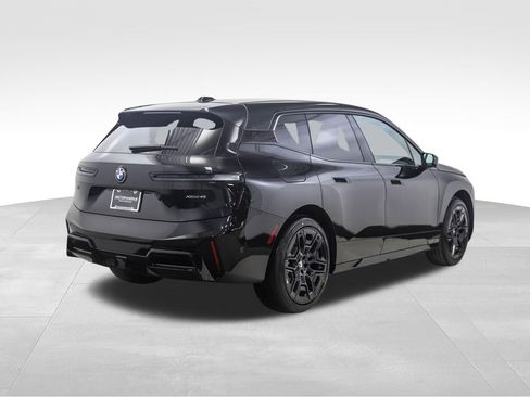 New 2026 BMW iX xDrive45 w/ M Sport Package image 5