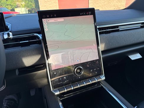 New 2026 GMC Sierra EV Elevation image 32