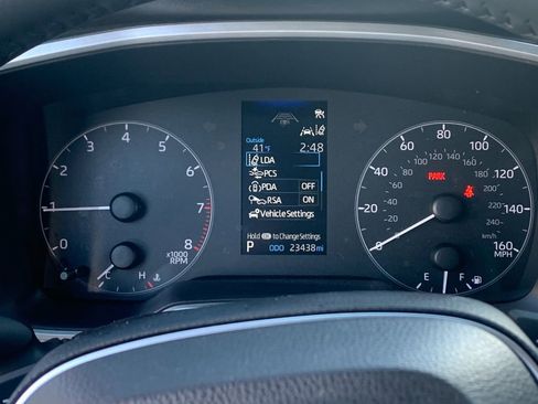 Used 2025 Toyota Corolla SE image 28