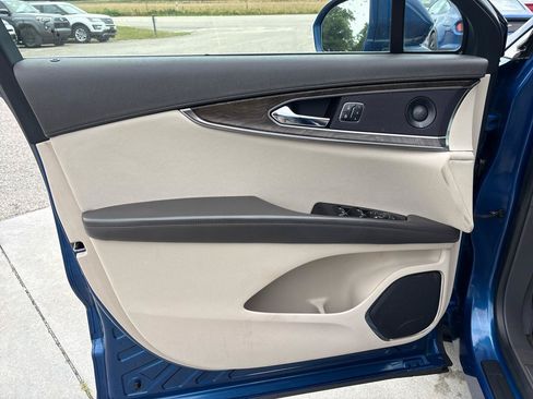 Used 2020 Lincoln Nautilus Reserve FWD image 19