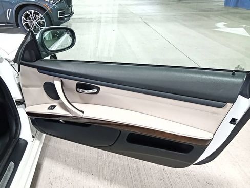 Used 2012 BMW 328i Convertible RWD image 14