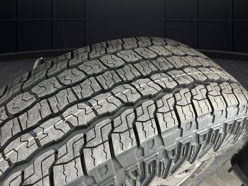 Used 2024 Ford F250 Lariat w/ Lariat Ultimate Package image 47