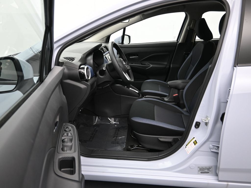 New 2025 Nissan Versa SV w/ Trunk Package FWD image 13