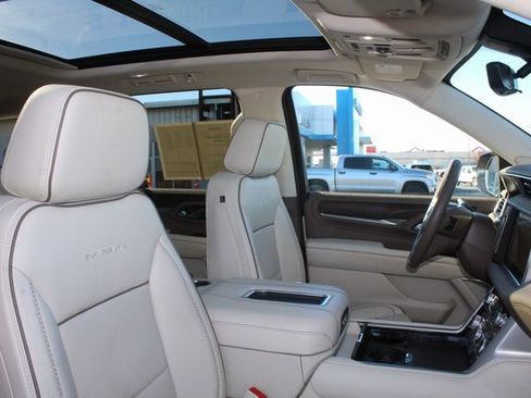 Used 2021 GMC Yukon Denali w/ Advanced Technology Package image 20