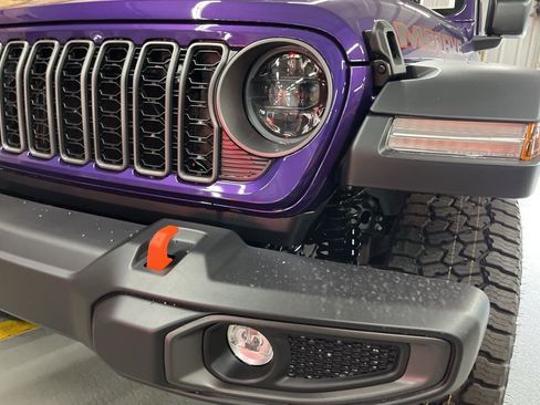 New 2026 Jeep Gladiator Mojave AWD/4WD image 11