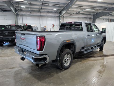 Used 2024 GMC Sierra 2500 Pro AWD/4WD image 3