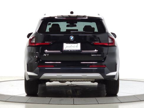 Used 2023 BMW X1 xDrive28i w/ Premium Package AWD/4WD image 8