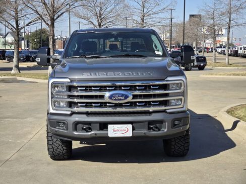 Used 2024 Ford F250 Lariat w/ FX4 Off-Road Package image 3