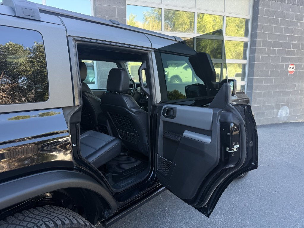 Used 2024 Ford Bronco Everglades AWD/4WD image 38