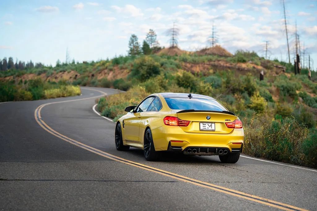 Used 2016 BMW M4 Coupe RWD image 7