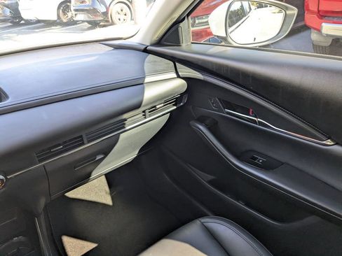 Used 2025 MAZDA CX-30 AWD 2.5 S w/ Preferred Package image 16