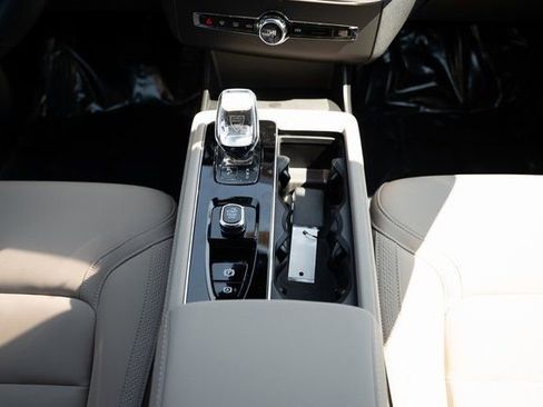 Used 2026 Volvo XC90 T8 Plus w/ Protection Package Premier image 26