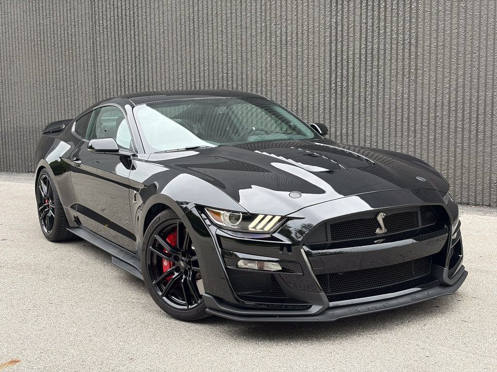 Used 2020 Ford Mustang Shelby GT500 w/ Technology Package RWD image 9