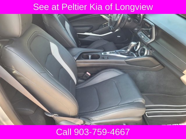 Used 2017 Chevrolet Camaro LT RWD image 10