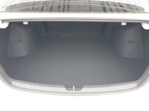 Used 2023 Kia K5 GT-Line image 11