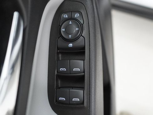 Used 2023 Chevrolet Equinox LS w/ Driver Confidence II Package FWD image 13