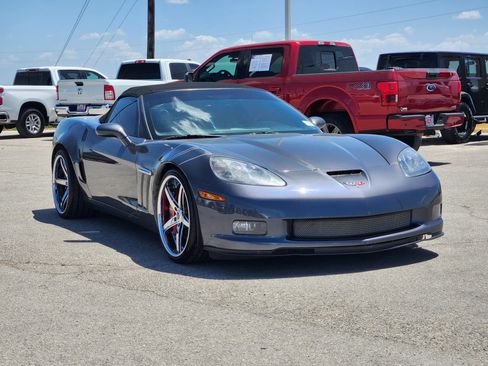 Used 2010 Chevrolet Corvette Grand Sport RWD image 3
