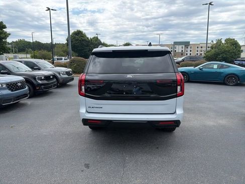 New 2026 Ford Expedition Platinum w/ Stealth Appearance Package AWD/4WD image 18