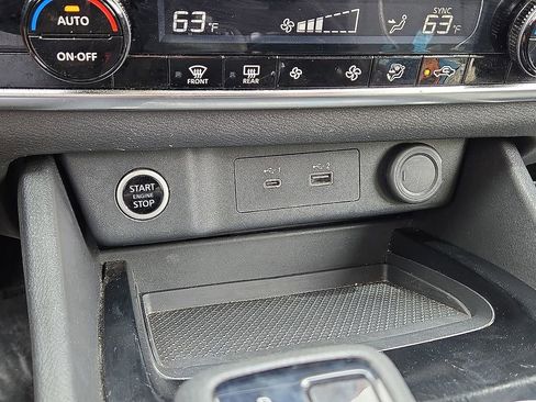 Used 2023 Nissan Rogue SV FWD image 28