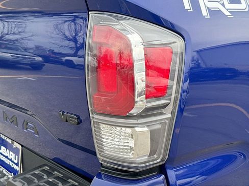 Used 2023 Toyota Tacoma TRD Off-Road image 31