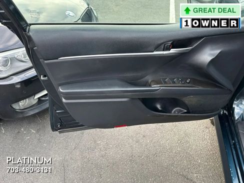 Used 2021 Toyota Camry LE w/ Convenience Package FWD image 17