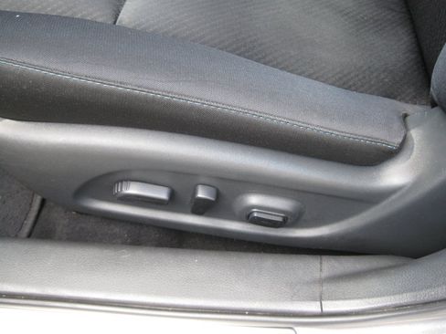 Used 2017 Nissan Altima 2.5 SR w/ Midnight Edition Package FWD image 14
