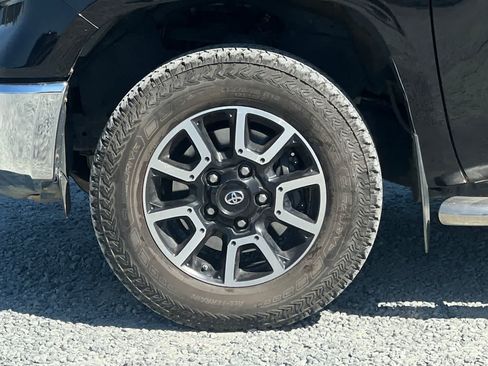 Used 2017 Toyota Tundra SR5 w/ TRD Off Road Package AWD/4WD image 12