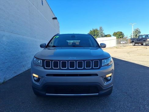 Used 2019 Jeep Compass Limited image 2
