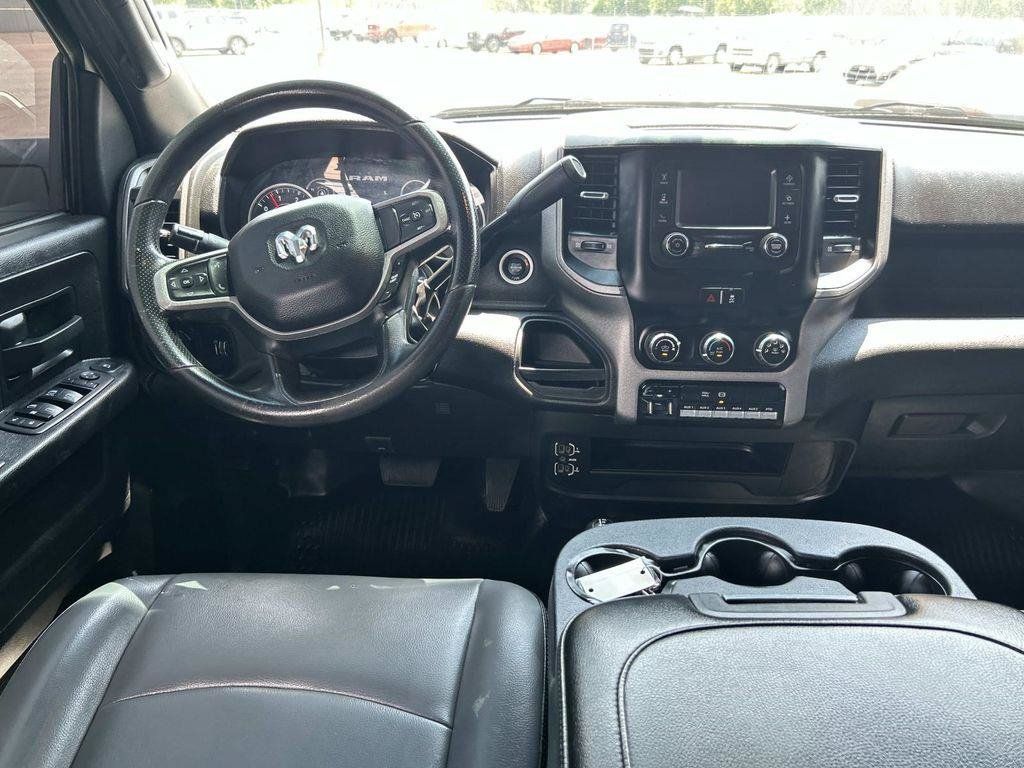 Used 2024 RAM 3500 Tradesman w/ Chrome Appearance Group AWD/4WD image 26