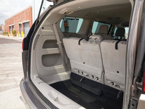 Used 2017 Chrysler Pacifica Touring-L Plus w/ Tire & Wheel Group FWD image 17