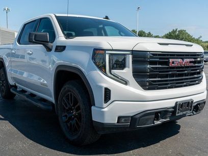 Used 2025 GMC Sierra 1500 Elevation