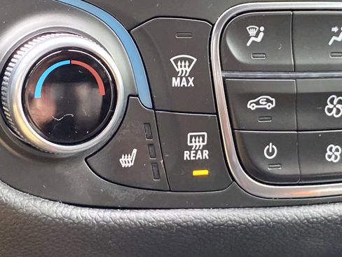 Used 2024 Chevrolet Equinox RS image 31