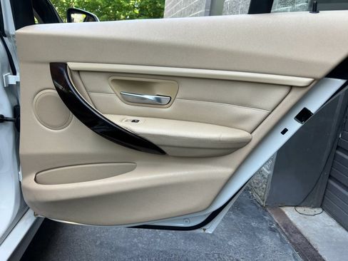 Used 2014 BMW 335i xDrive Sedan AWD/4WD image 15
