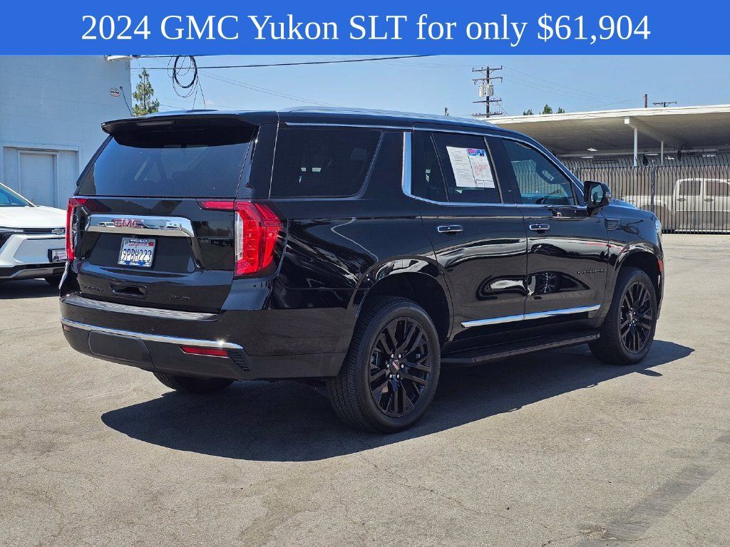 Used 2024 GMC Yukon SLT w/ SLT Premium Package AWD/4WD image 9