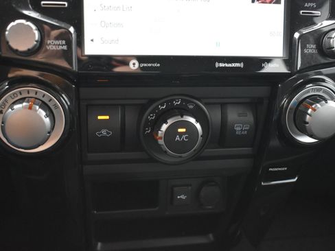 Used 2021 Toyota 4Runner Venture w/ Moonroof Package image 29