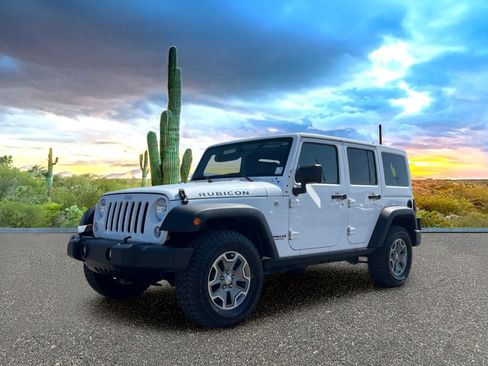 Used 2017 Jeep Wrangler Unlimited Rubicon w/ Cold Weather Group AWD/4WD image 2