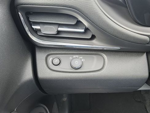 New 2026 Buick Envista Preferred FWD image 17