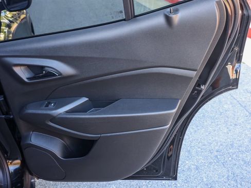 Used 2024 Chevrolet Trax RS image 19