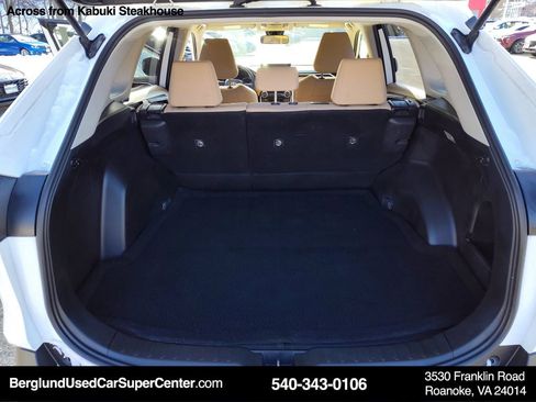 Used 2019 Toyota RAV4 LE image 13