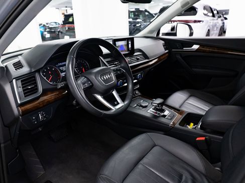 Used 2018 Audi Q5 2.0T Premium Plus w/ Premium Plus Package image 21