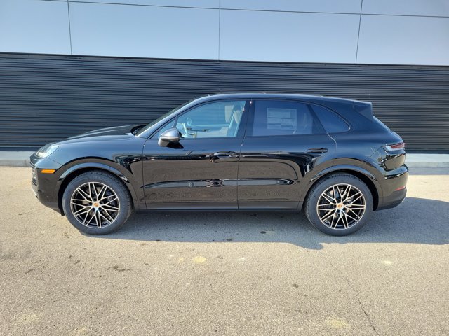 Used 2026 Porsche Cayenne AWD/4WD image 2