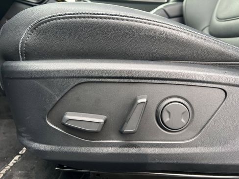 Used 2024 Hyundai Santa Cruz Limited image 10