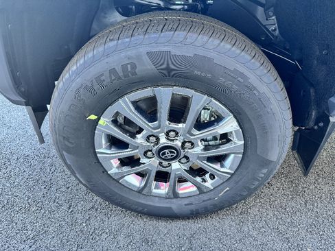 New 2026 Toyota Tacoma Limited AWD/4WD image 28