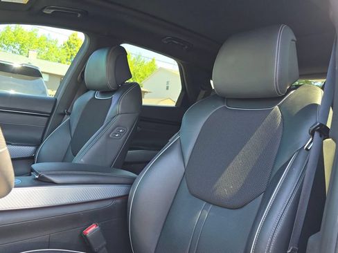 Used 2022 Genesis GV70 3.5T Sport AWD/4WD image 21