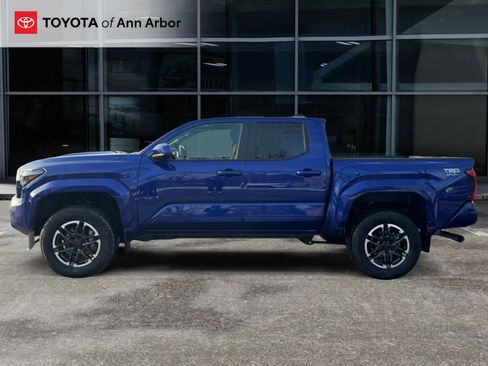 Used 2024 Toyota Tacoma TRD Sport image 8