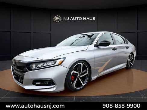Used 2019 Honda Accord Sport image 4